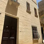 Character Maisonette Spinola Bay Apartament *