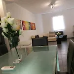 Character Maisonette Spinola Bay Apartament *