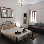 Character Maisonette Spinola Bay Apartament *