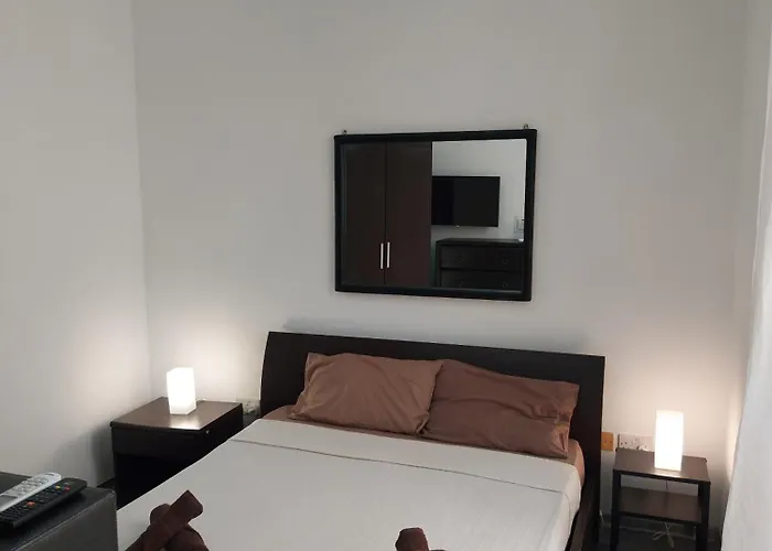 Character Maisonette Spinola Bay アパート