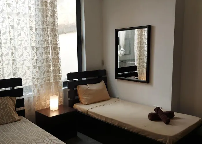 Character Maisonette Spinola Bay アパート *