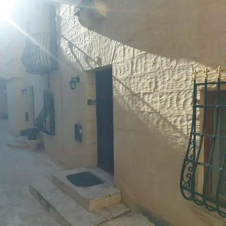 Appartamento Character Maisonette Spinola Bay San Giuliano